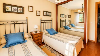 Single-family home in Barrio de la Ontoria photo 23