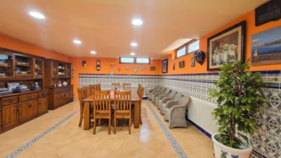 Single-family home on Murillo Street photo 40