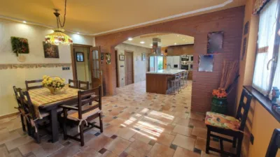 Single-family home on Murillo Street photo 11