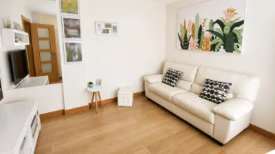 Semi-detached chalet on Calle Cerezo photo 3