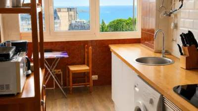 Apartment on Calle de Ramón y Cajal photo 9