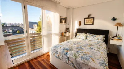 Apartment on Francisco Tomás y Valiente Street photo 23