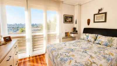 Apartment on Francisco Tomás y Valiente Street photo 26