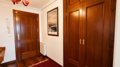 Apartment on Francisco Tomás y Valiente Street photo 21