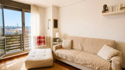 Apartment on Francisco Tomás y Valiente Street photo 9