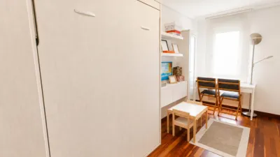 Apartment on Francisco Tomás y Valiente Street photo 32