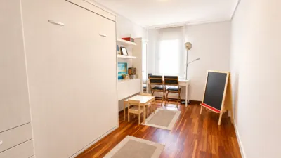 Apartment on Francisco Tomás y Valiente Street photo 33