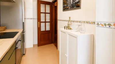 Apartment on Francisco Tomás y Valiente Street photo 17