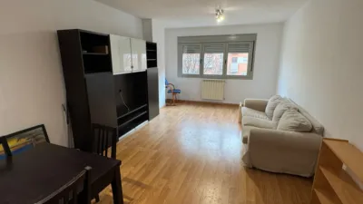 Piso en alquiler en Calle de la Sierra de Atapuerca - Imagen 2