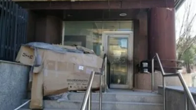 Local comercial en venta en Calle de José Isbert - Vista 2