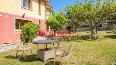 Detached family home on Calle del Tambre photo 2