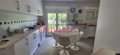 Detached Family Home in El Bosque photo 9