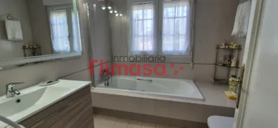 Detached Family Home in El Bosque photo 13