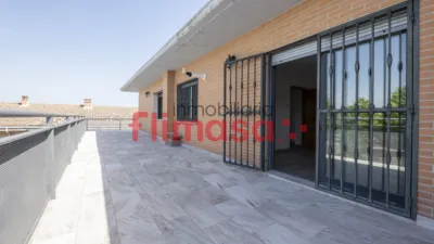 Top Floor Apartment in the Centre photo 3