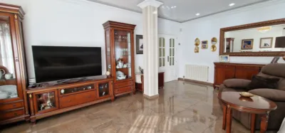 Detached House in La Era Alta Neighborhood photo 6