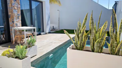 Semi-detached chalet in Carrer Comunidad de Regantes photo 4