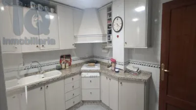Flat on Calle Junto A Parada Bus Cayetano 2 photo 15