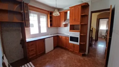 Single-family home on Avenida del Sur