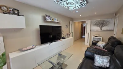 Piso en venta en Calle de Rafael Alberti, 3, San José-San Carlos-Fontanal (Distrito San Pablo-Santa Justa. Sevilla Capital) de 239.990 €