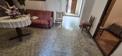 Casa en venta en Calle de Urbano Morales, Calzada de Calatrava de 42.000 €