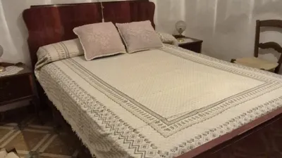 Casa en venta en Calle de Urbano Morales, Calzada de Calatrava de 42.000 €