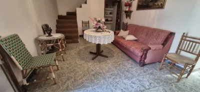 Casa en venta en Calle de Urbano Morales, Calzada de Calatrava de 42.000 €