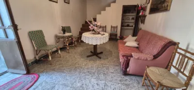 Casa en venta en Calle de Urbano Morales, Calzada de Calatrava de 42.000 €