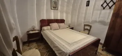 Casa en venta en Calle de Urbano Morales, Calzada de Calatrava de 42.000 €