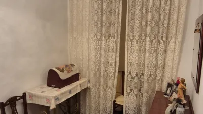 Casa en venta en Calle del Beato Jorge, Calzada de Calatrava de 44.000 €