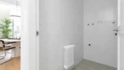 Apartment on Doctor Enrique Hervada Street photo 18