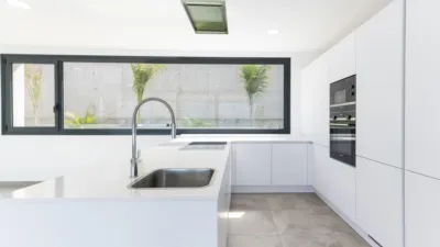 Chalet unifamiliar en alquiler en Costa Adeje, Costa Adeje (Adeje) de 6.000 €<span>/mes</span>