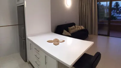 Apartamento en alquiler en Calle Diana, Costa del Silencio-Las Galletas (Arona) de 950 €<span>/mes</span>