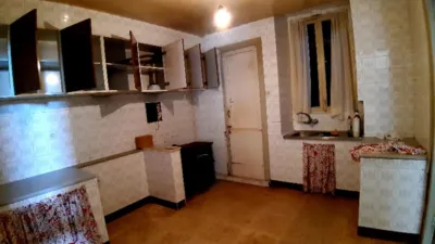 Casa en venta en Calle Regueiriño, Número 1, Cariño de 63.000 €