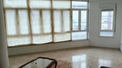 Piso en venta en Calle Ramon Valle Inclan, Número 1, Cariño de 140.000 €