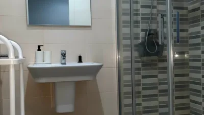 Piso en alquiler en Calle del Río Sil, 6, Cariño de 490 €