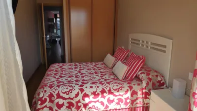 Piso en alquiler en Avenida de la Constitución, cerca de Calle de Maguleiro, Cariño de 490 €