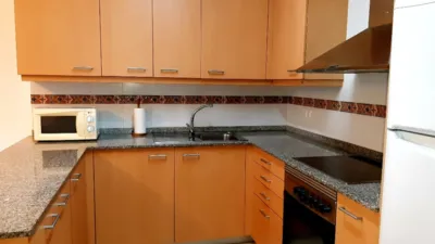 Piso en alquiler en Calle del Río Sil, número 22, Cariño de 560 €