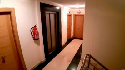 Piso en alquiler en Calle Rio Maguleiro, Número 4, Cariño de 490 €