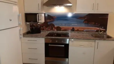 Piso en alquiler en Calle Rio Maguleiro, Número 4, Cariño de 490 €