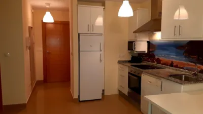 Piso en alquiler en Calle Rio Maguleiro, Número 4, Cariño de 490 €