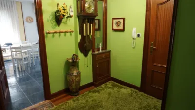Piso en venta en Bide Zaharraren Etxaldea, Ugao-Miraballes de 215.000 €