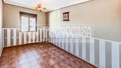 Casa pareada en venta en Calle de Don Juan Bautista Donaire, Consuegra de 127.900 €