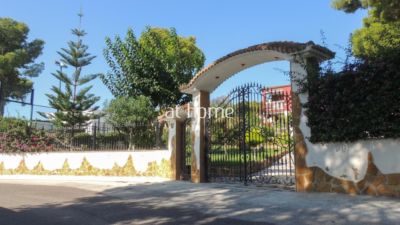 Chalet for sale in Albalat Dels Tarongers, Albalat dels Tarongers of 249.000 €