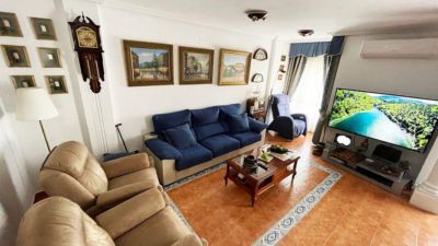 Casa adosada en venta en Travesía Tejera, Tarancón de 265.000 €