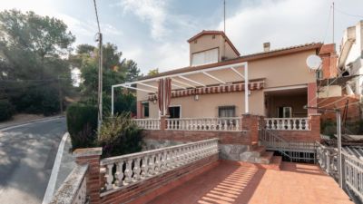 Casa en venta en Can Costa, Sant Vicenç dels Horts de 349.000 €