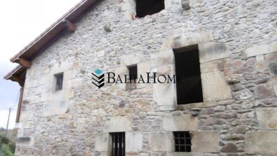 Semi-detached house for sale in Las Barcenas, Number 42, Villafufre of 98.000 €