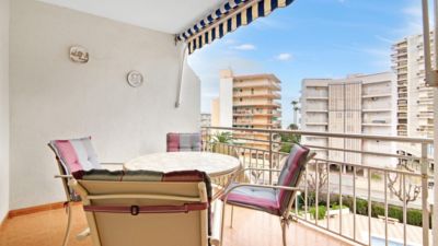 Apartamento en alquiler en Carrer Formentera, 23, Playa de Gandia (Gandia) de 3.500 €<span>/mes</span>