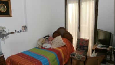 Apartamento en venta en Travesía de los Panaderos, Casco Antiguo (Distrito Centro. Toledo Capital) de 140.000 €