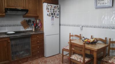 Semi-detached house for sale in Montaña, Gilet of 220.000 €