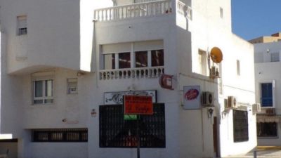 Ático en venta en Pasaje Andaluz, Urbanización de Roquetas-Las Marinas (Roquetas de Mar) de 89.500 €